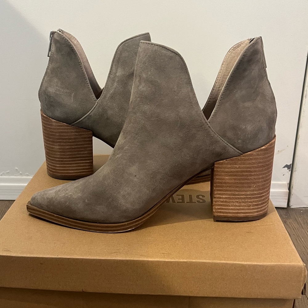 Steve Madden Suede Booties